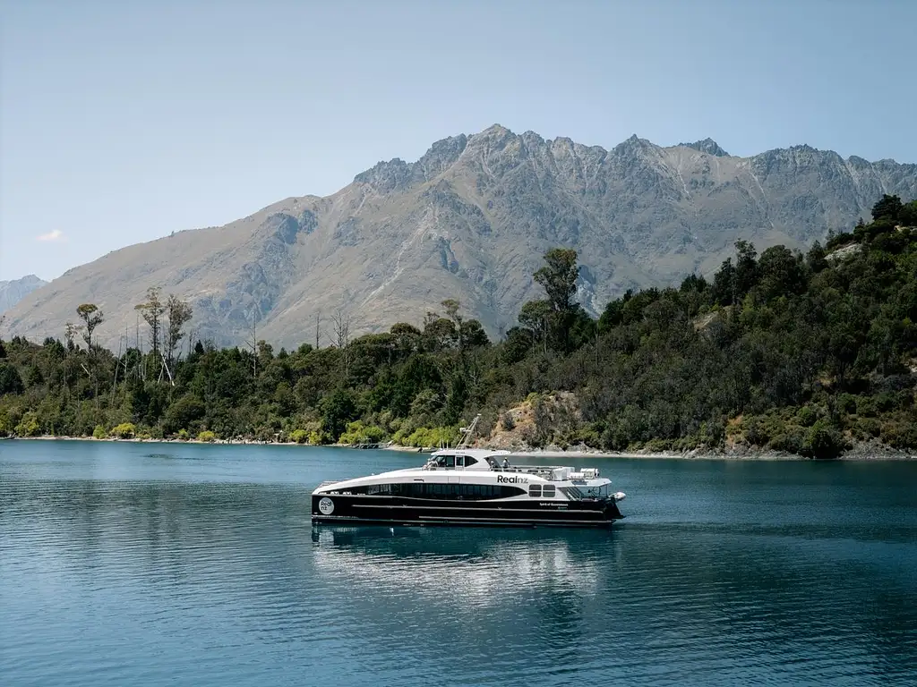 TSS Earnslaw - Cruise & Walter Peak Gourmet BBQ Dining