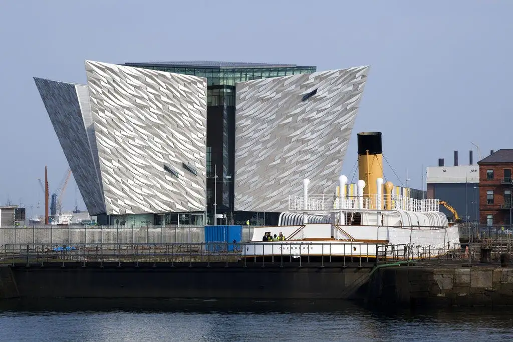 Giant's Causeway and Belfast Titanic Tour | From Dublin