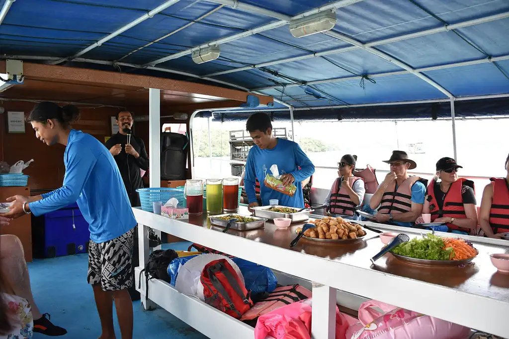 Hong Starlight Kayaking and Loi Krathong Ceremony from Phuket Full Day Tour