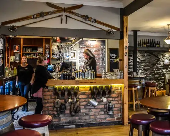 Queenstown Hop-on Hop-off Beer Night Tour