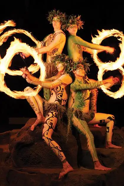 Luau Kalamaku - Hawaiian Dinner and Show (Gold Package)