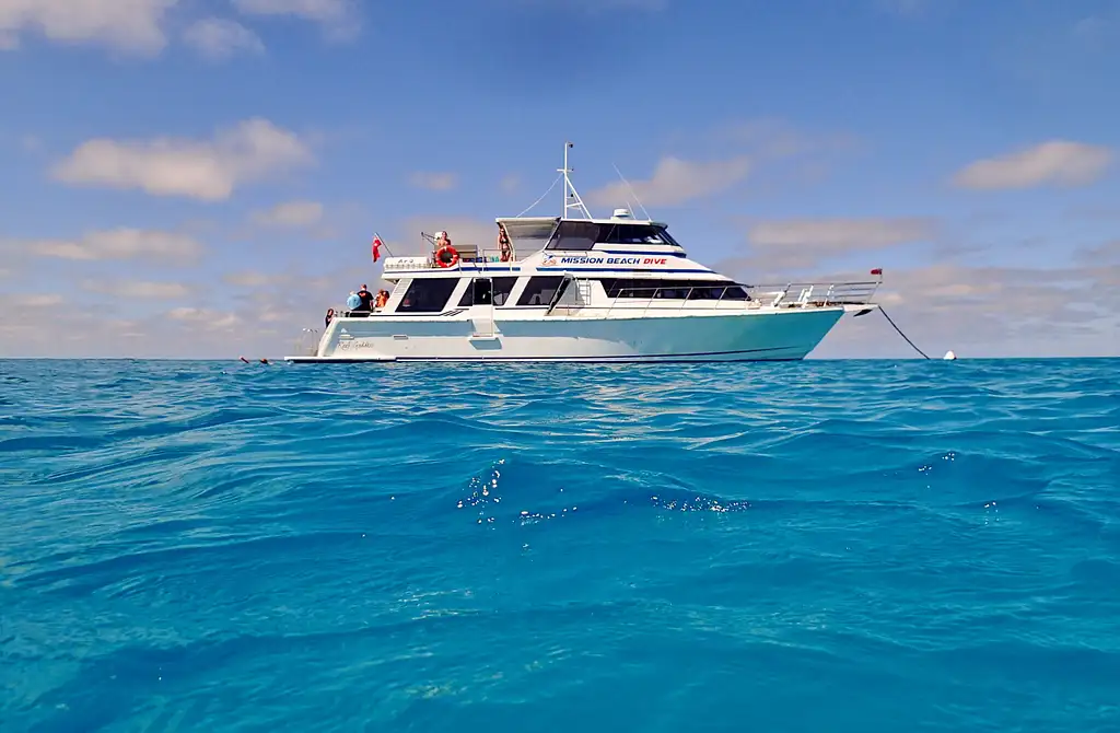 Full Day Snorkel And Dive Outer Great Barrier Reef - Ex Mission Beach