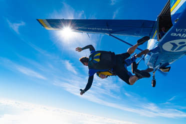 Skydive Cairns | Up To 15,000ft Tandem Skydiving | Great Barrier Reef