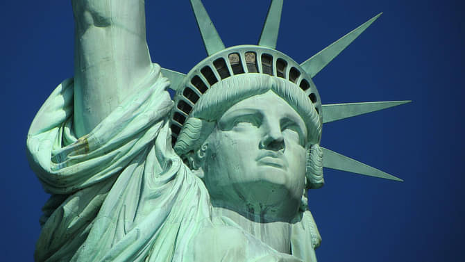 Fully Guided Statue Of Liberty, Ellis Island & Ferry Tour Deals