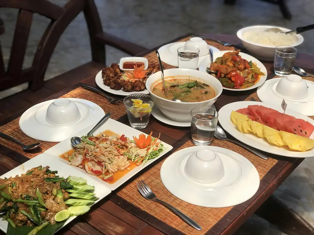 Speedboat Tour from Phuket to Racha Islands with Snorkelling | Full Day Tour