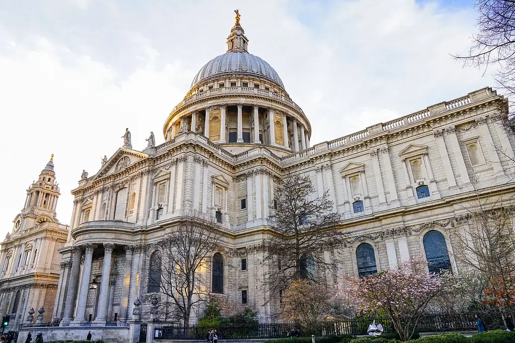 London in One Day with River Cruise & London Eye
