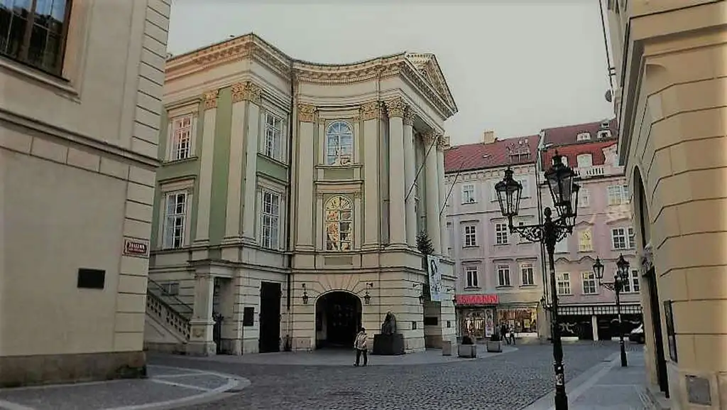 Prague Walking Tour with Admission to the Astronomical Clock Tower