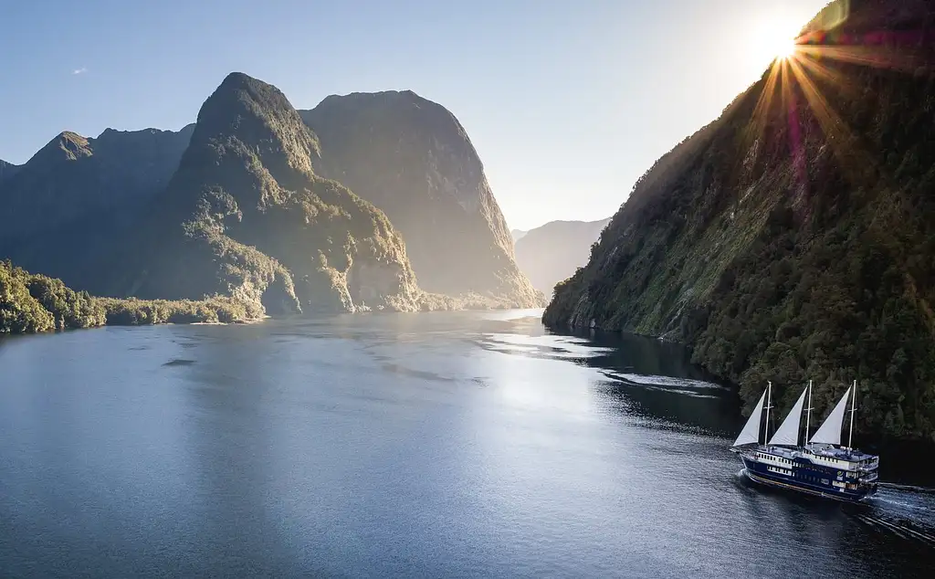 Milford Sound Overnight Cruise | Departing Milford Sound