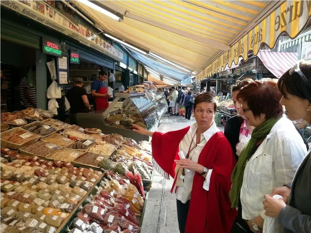Vienna food tour at Naschmarkt