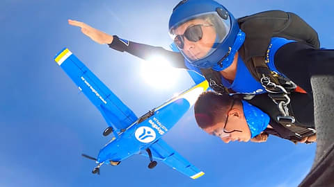 Exit plane female TM chinese.jpg