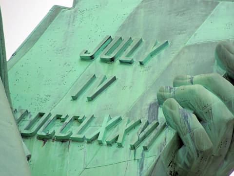 Fully Guided Statue Of Liberty, Ellis Island, Ground Zero & 9/11 Memorial Tour