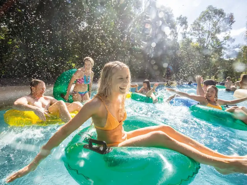 3 Day to 14 Day Movie World, Sea World & Wet n' Wild Multi-Day Pass