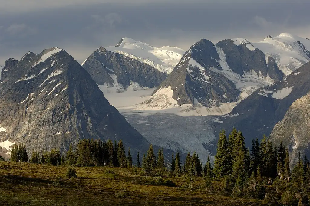 Kootenay National Park Full-day Tour | From Calgary