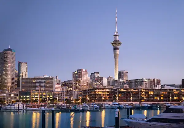 'Northern Round-up' Bus Pass | NZ North Island | Kiwi Experience