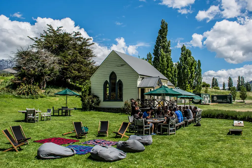 Hop on Hop off Wine & Beer Tours | From Queenstown