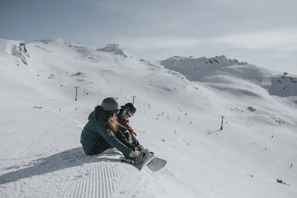 Ski New Zealand | 12 Day South Island Snow Odyssey (Haka Tours)