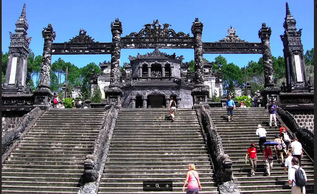 Half-day Tour Hue Imperial City and Boat Trip on the Perfume River