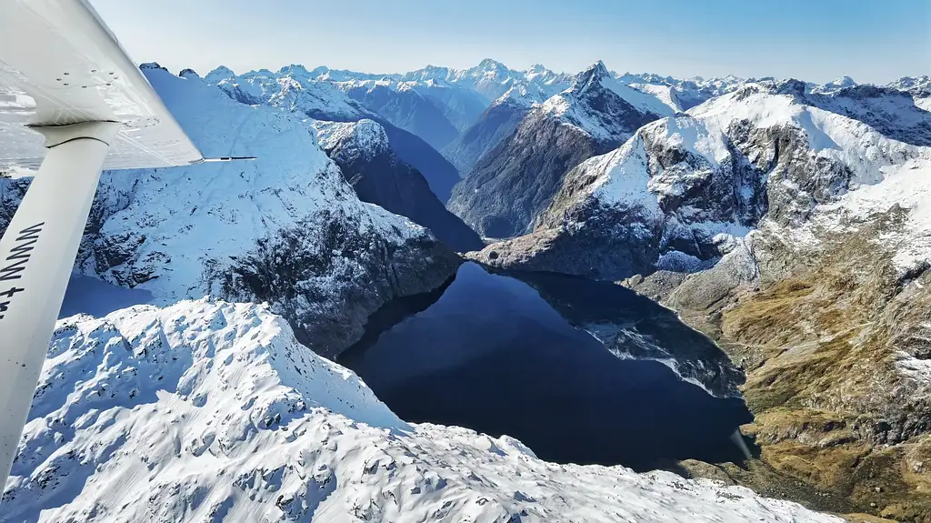 Milford Sound Scenic Flight from Queenstown