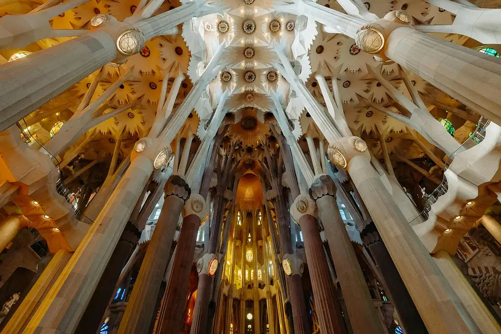 Sagrada Familia Skip-the-line Ticket And Guided Tour | Small-group Tour