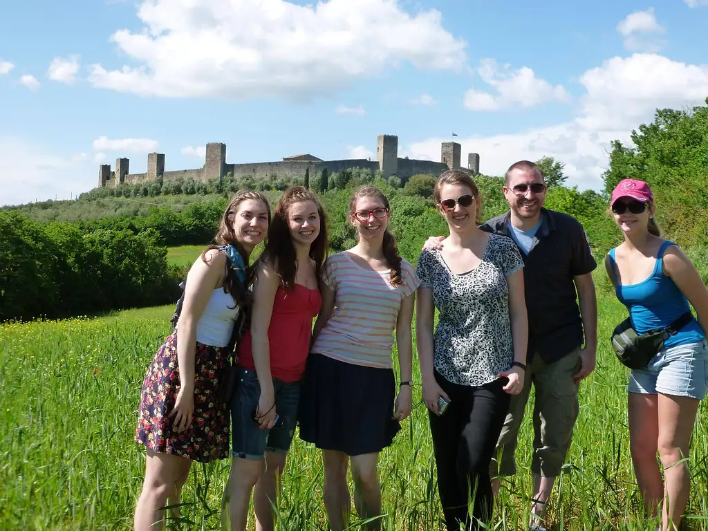 Enjoy A Taste Of Tuscany With Dinner At A Tuscan Farm