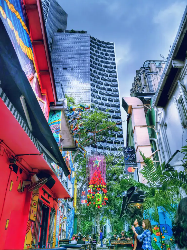 Instagram Tour In Bugis, Waterloo And Kampong Glam With An Influencer