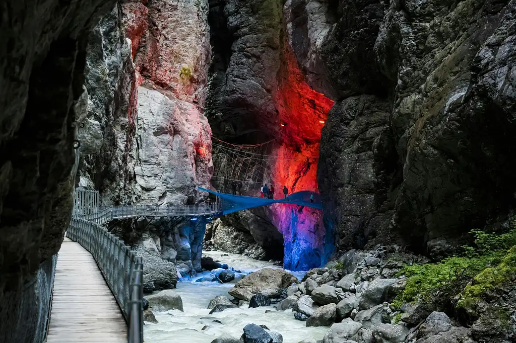 Grindelwald and Interlaken Day Trip from Zurich