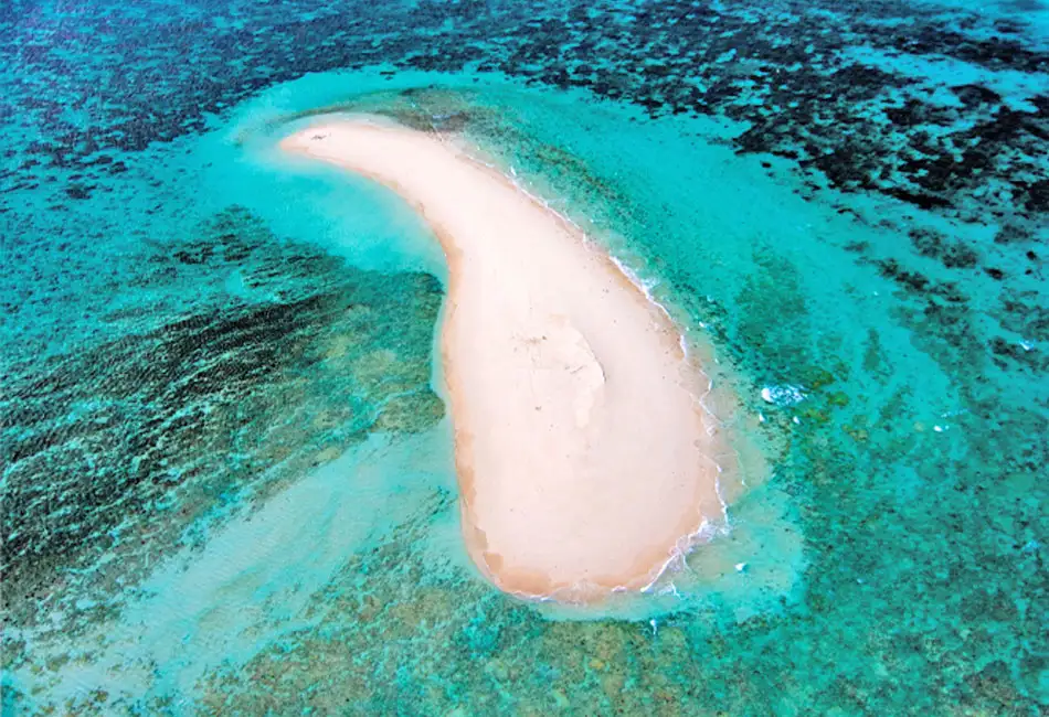 Coral Cay Bubbles Helicopter Tour