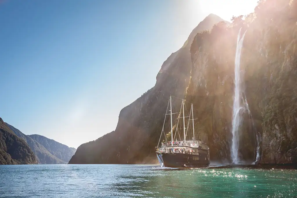 Milford Sound Overnight Cruise and Coach | From Queenstown or Te Anau