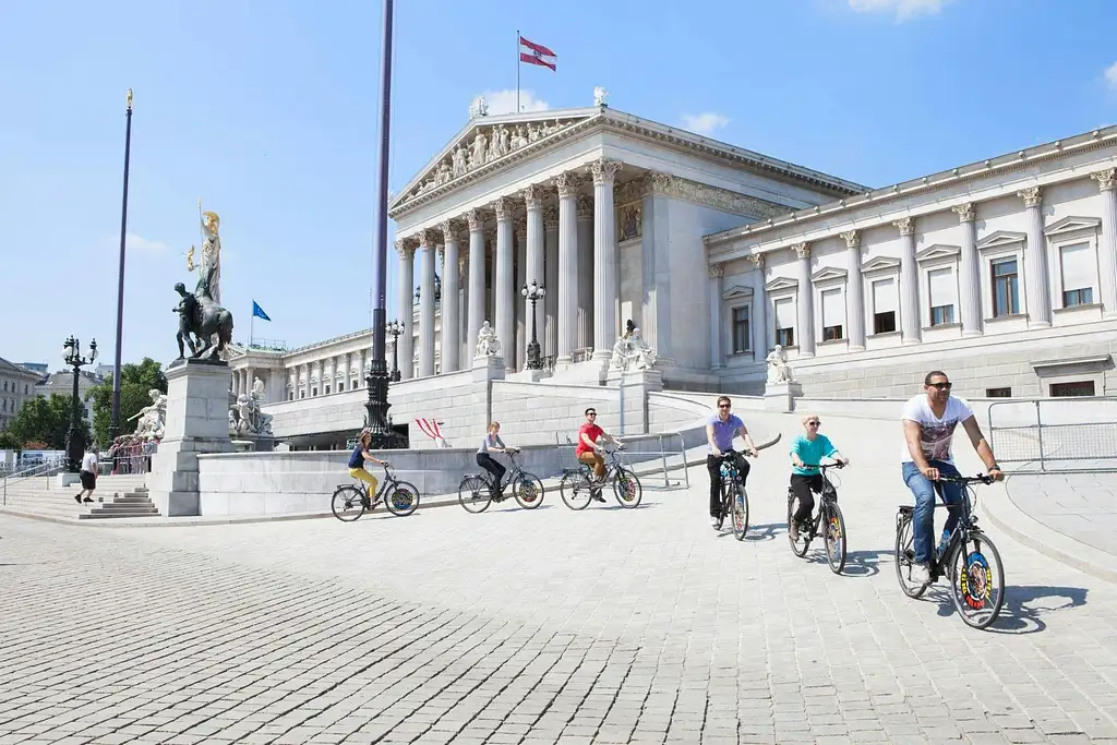 Classic Vienna Guided Bike tour