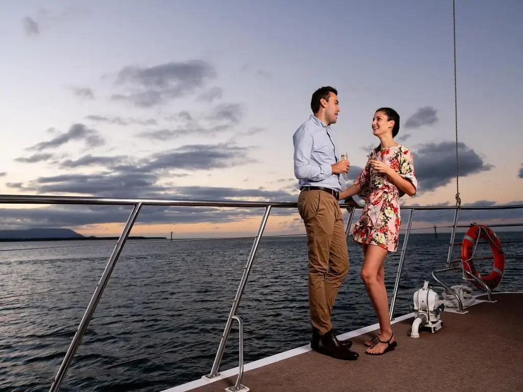 2H30M Cairns Harbour Cruise incl Dinner & Ticket