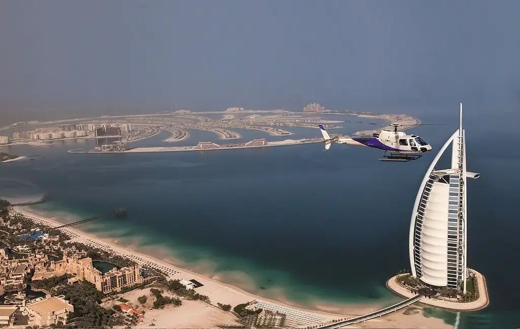 12-minute helicopter Tour Over Dubai