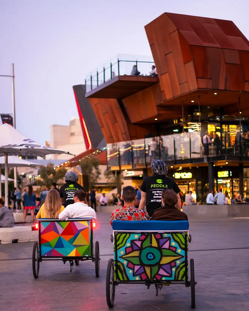 Small Bar Rickshaw Tour: Perth