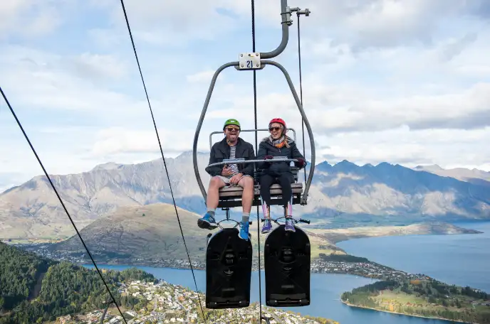 New Zealand 7 Day Southern Voyager Trip + Heli Hike + Milford Sound Cruise