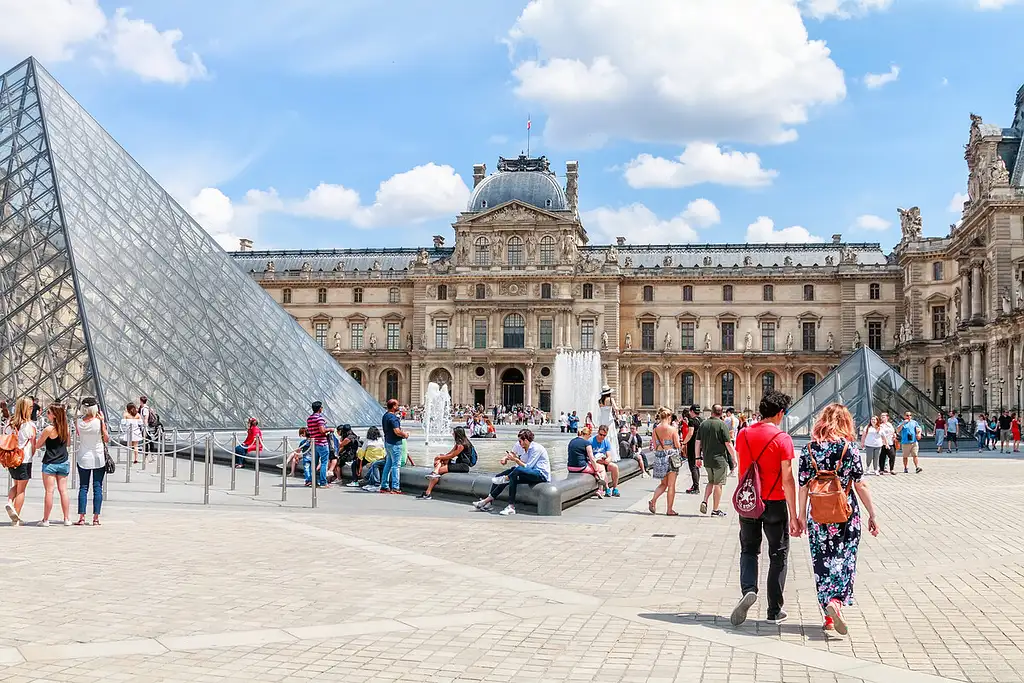 Go City Paris: Paris Pass Plus
