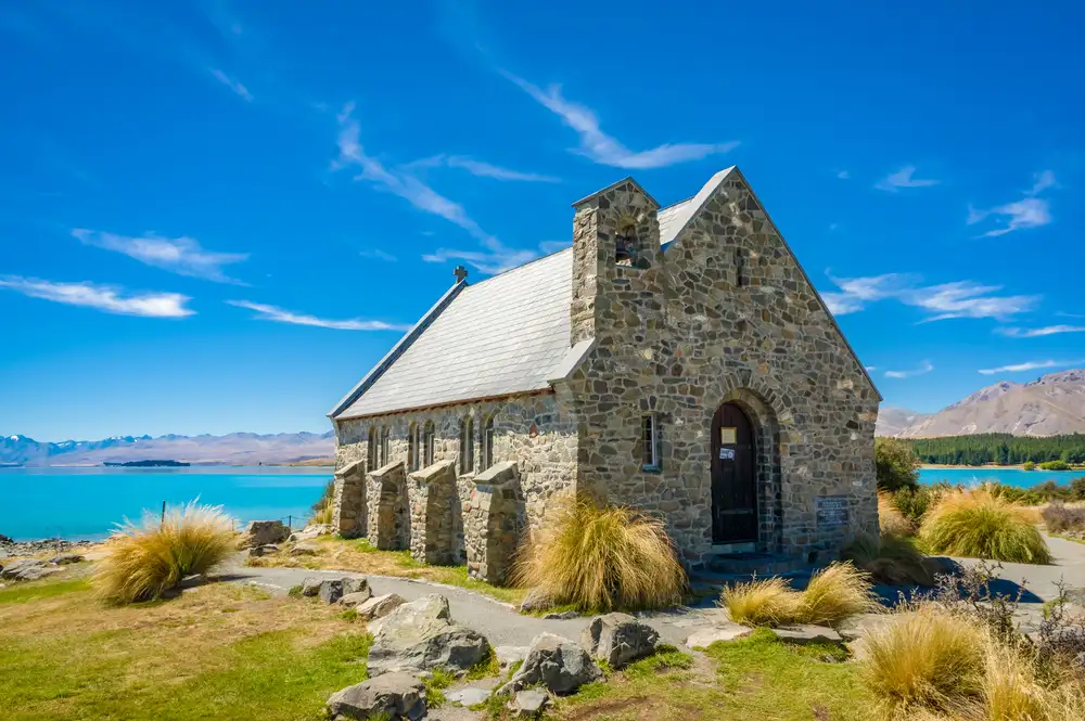 Queenstown to Christchurch Via Mt Cook Day Tour