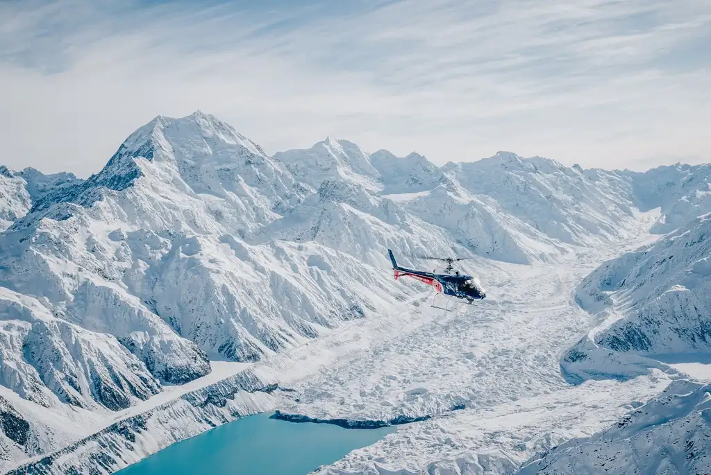 Mount Cook (Aoraki) & The Glaciers with Alpine landing Scenic Heli Flight