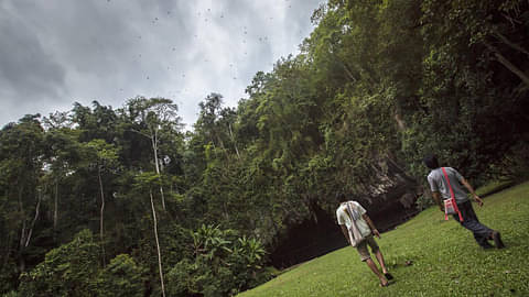 itinerary_lg_Thailand_Chiang_Mai_Pee_Man_Cave_Entrance_Travellers_-_0W3A9303_web.jpeg