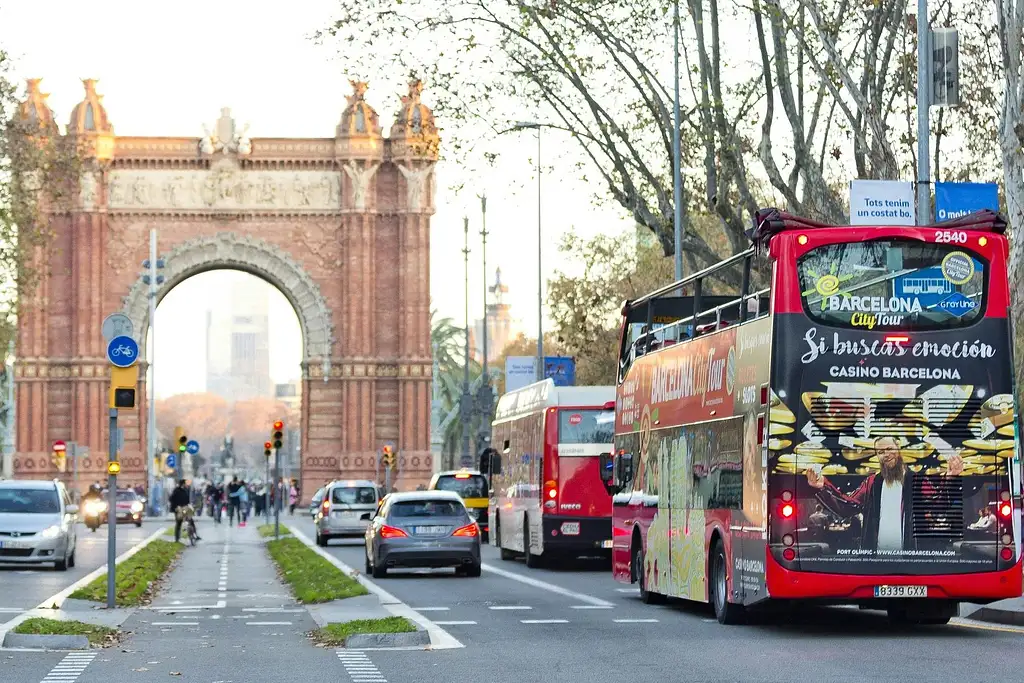 Barcelona City Tour Hop-on Hop-off Bus Tickets