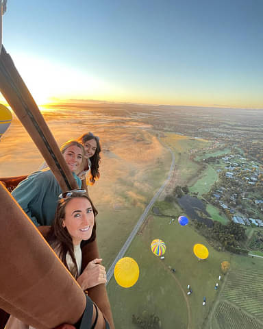 Hunter Valley Sunrise Hot Air Balloon Flight deals