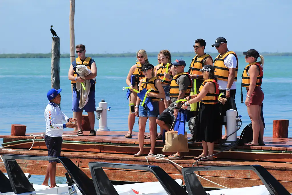 Cancun Speed Boat & Snorkelling Tour