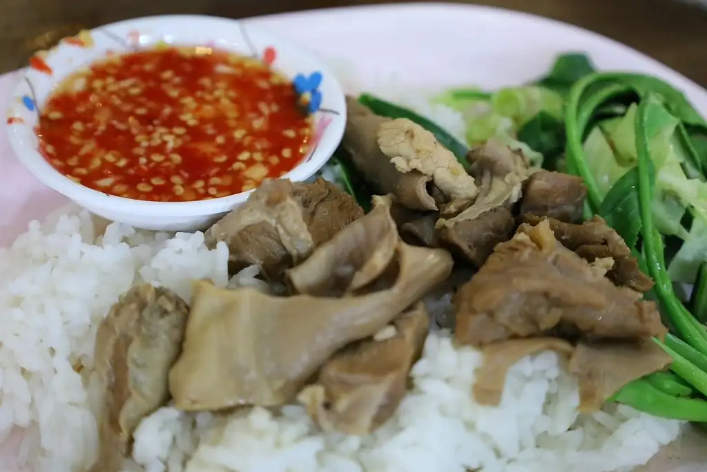 Railway Market and Amphawa Floating Market Tour from Bangkok