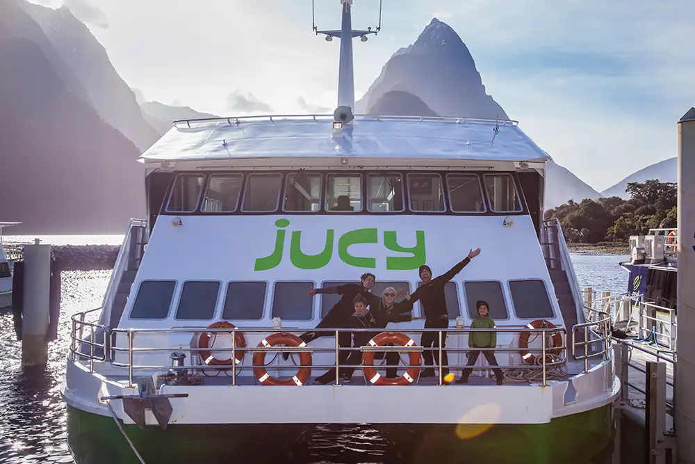 Milford Sound Cruise - Full Day - Coach + Cruise + Fly