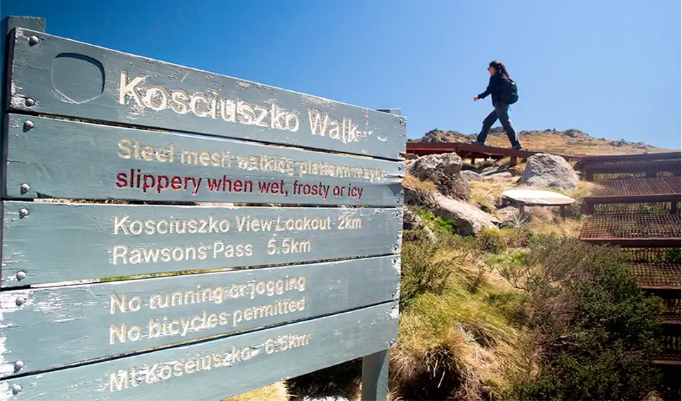 4 Day Snowy Mountains Hiking Tour