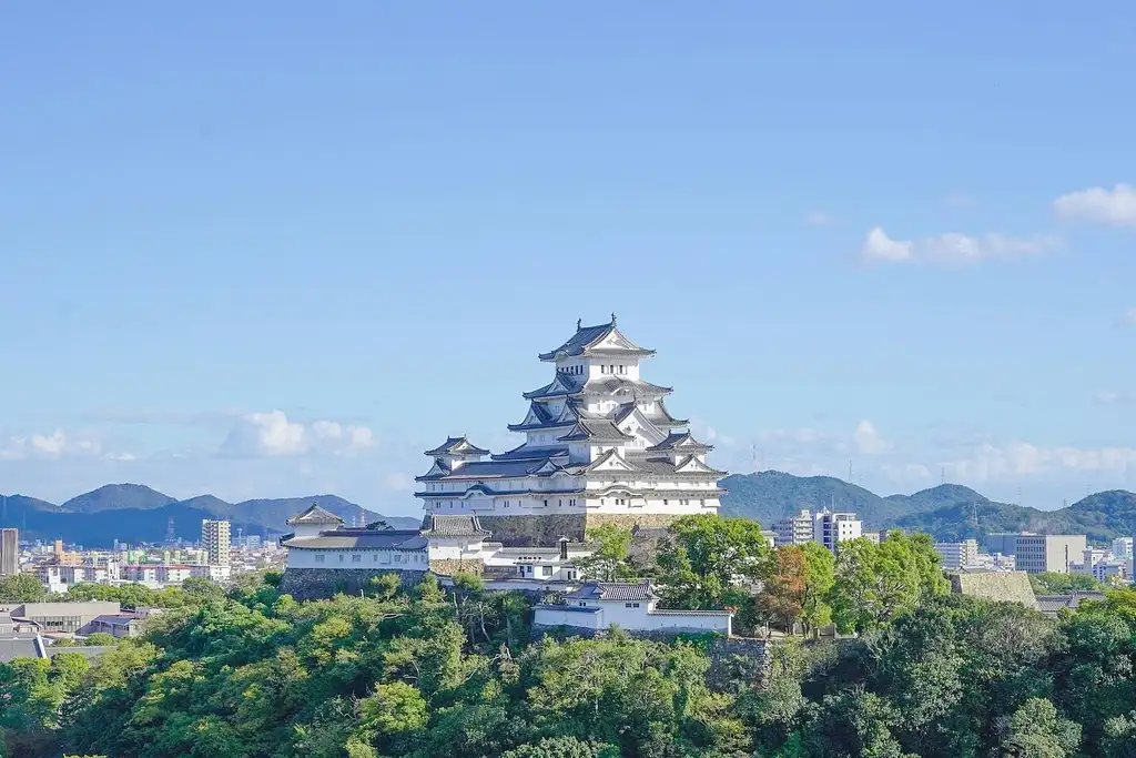 Himeji Castle Town Guided Bike Tour With Lunch | Half-day