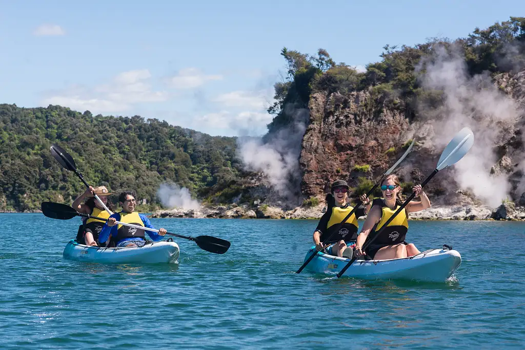 Waimangu Valley Walk and Steaming Cliffs Kayak Tour