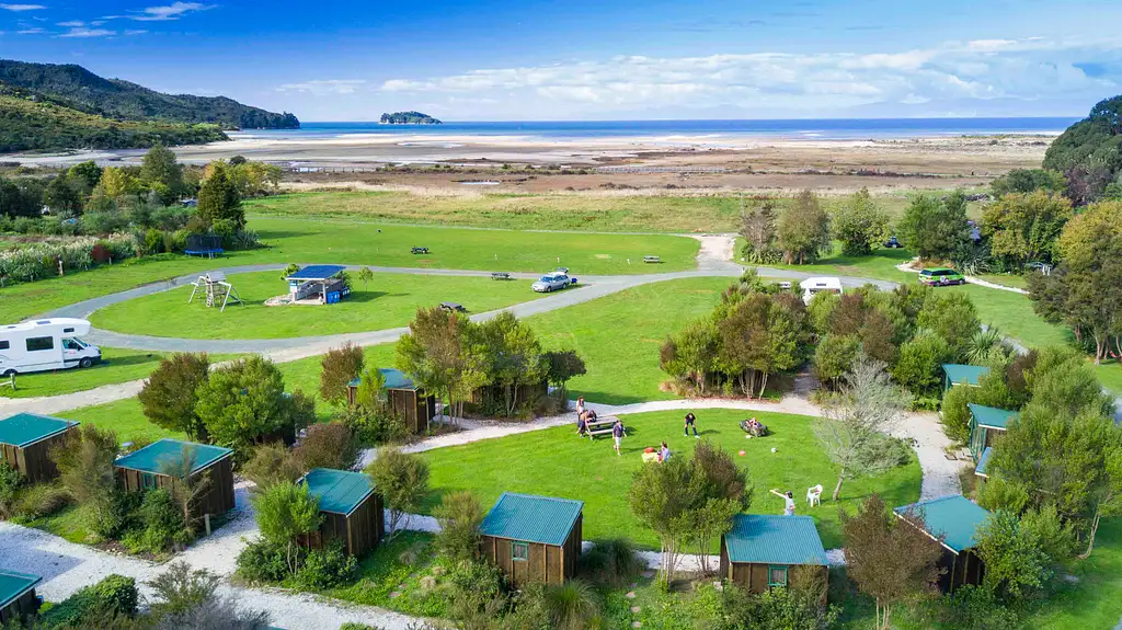 11 Day Takahe Tour | Christchurch to Christchurch | Stray