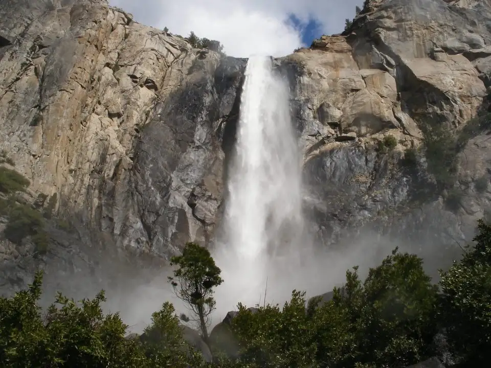Yosemite Valley Sightseeing & Cookout Adventure