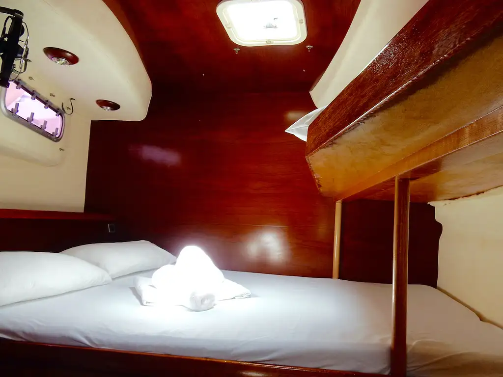 2 Days 2 Night Whitsunday Sailing Adventure | on Entice