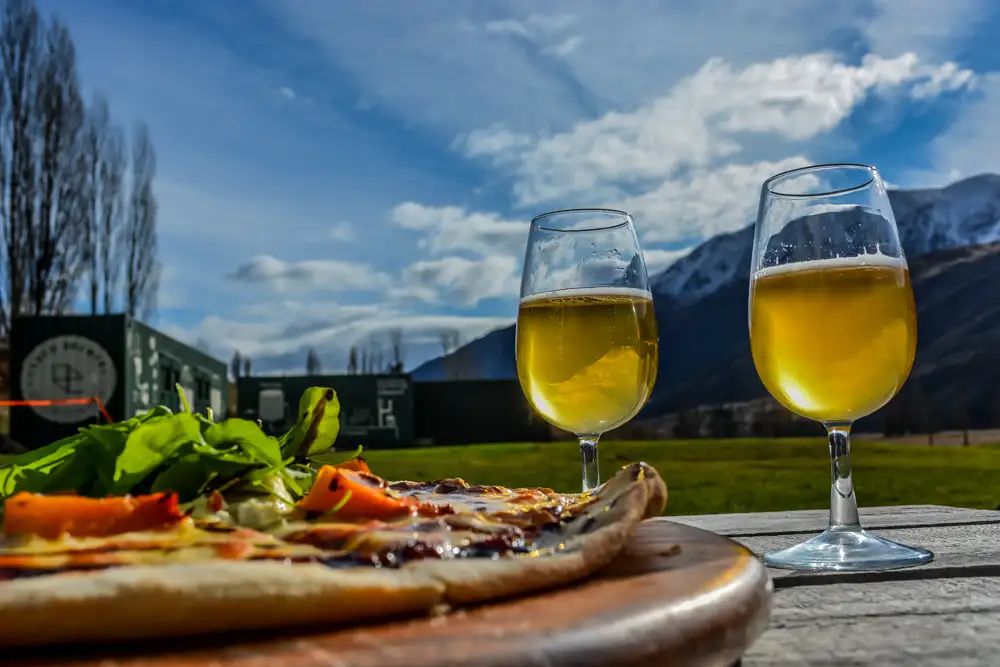 Queenstown Hop-on Hop-off Beer Night Tour