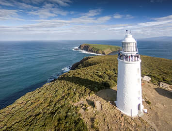 Bruny Islands Foods, Sightseeing And Exclusive Lighthouse Tour ex Hobart